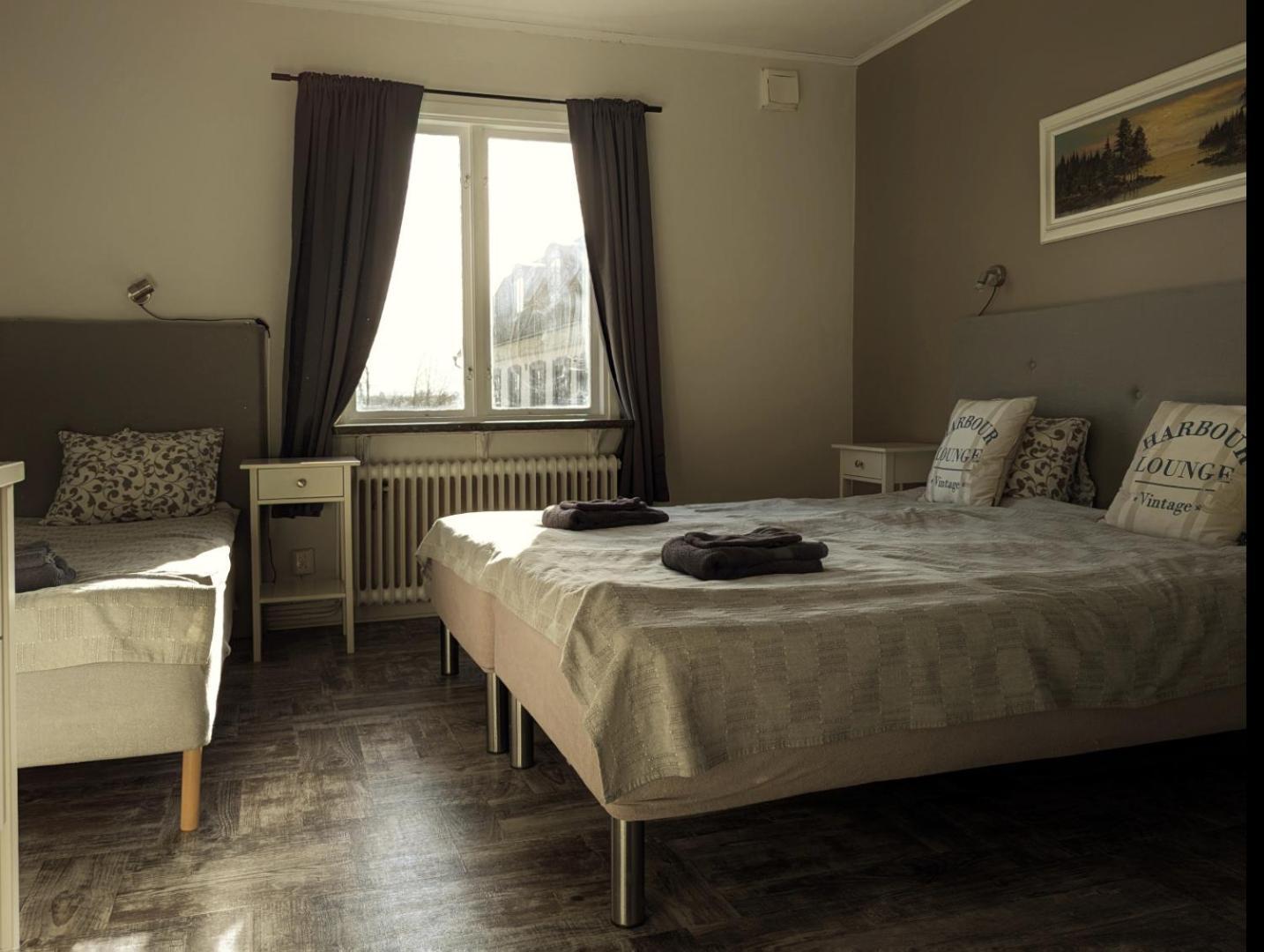 Brunsbo G:A Biskopsgard Hotell & Konferens Skara Bagian luar foto