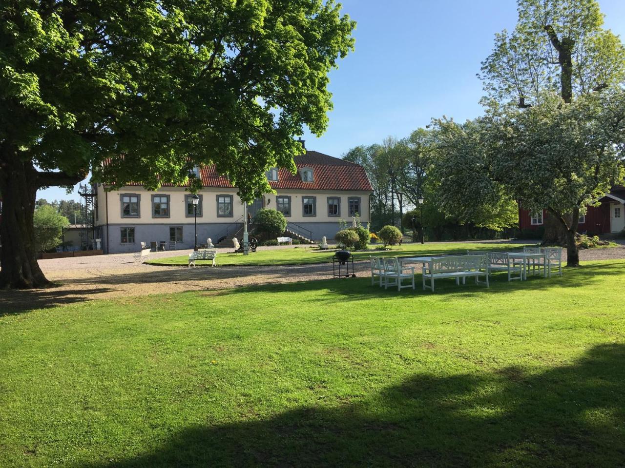 Brunsbo G:A Biskopsgard Hotell & Konferens Skara Bagian luar foto